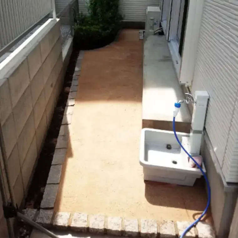 雑草対策に真砂土舗装