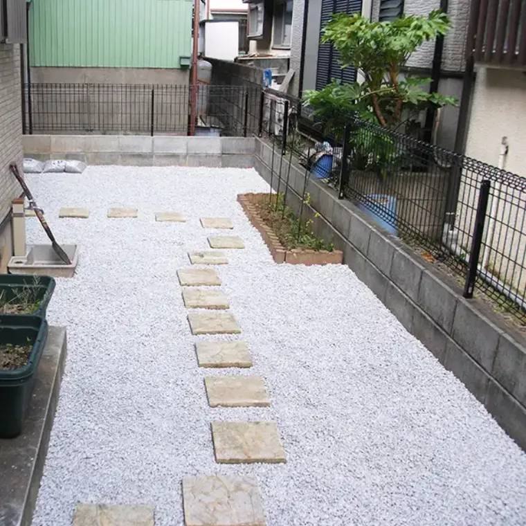 砂利敷き施工